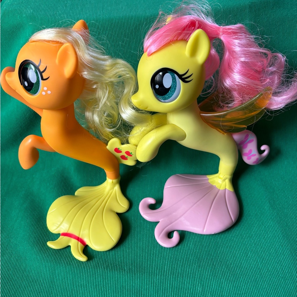 My little pony 2017 Sea pony mermaid Fluttershy & Apple Jack lot mlp